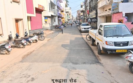 1 करोड़ 95 लाख रुपए की लागत से जगदलपुर की सड़कें हो रहीं चकाचक ,लोक निर्माण विभाग का महत्वपूर्ण पैच रिपेयर कार्य प्रगति पर –