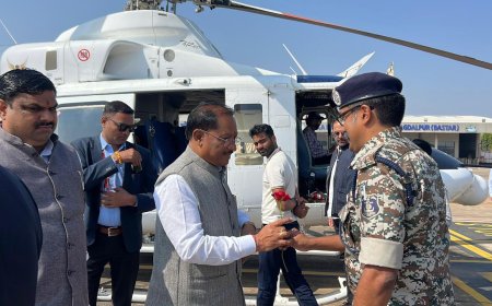 मुख्यमंत्री श्री विष्णु देव साय का जगदलपुर एयरपोर्ट में किया गया आत्मीय स्वागत