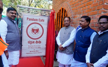 मुख्यमंत्री श्री विष्णु देव साय ने 'पंडुम कैफे' का किया शुभारंभ,पंडुम कैफे का शुभारंभ बस्तर में नक्सल उन्मूलन की दिशा में हो रहे सकारात्मक परिवर्तन का प्रेरक प्रतीक – मुख्यमंत्री श्री साय