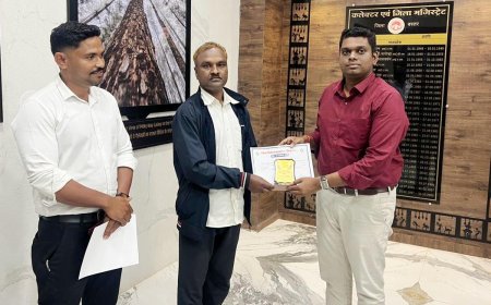 डिजिटाइजेशन के नायकों का सम्मान ,विवाहित महिला मतदाताओं के सत्यापन की चुनौती को बीएलओ ने किया पार