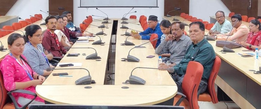 पेंशनरों ने सीखा 'डिजिटल जीवन प्रमाण पत्र' घर बैठे जमा करना