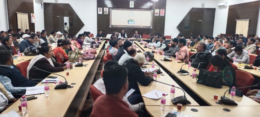 प्राकृतिक आपदा पीड़ित 03 परिवारों को दी गई 12 लाख रूपए की आर्थिक सहायता राशि