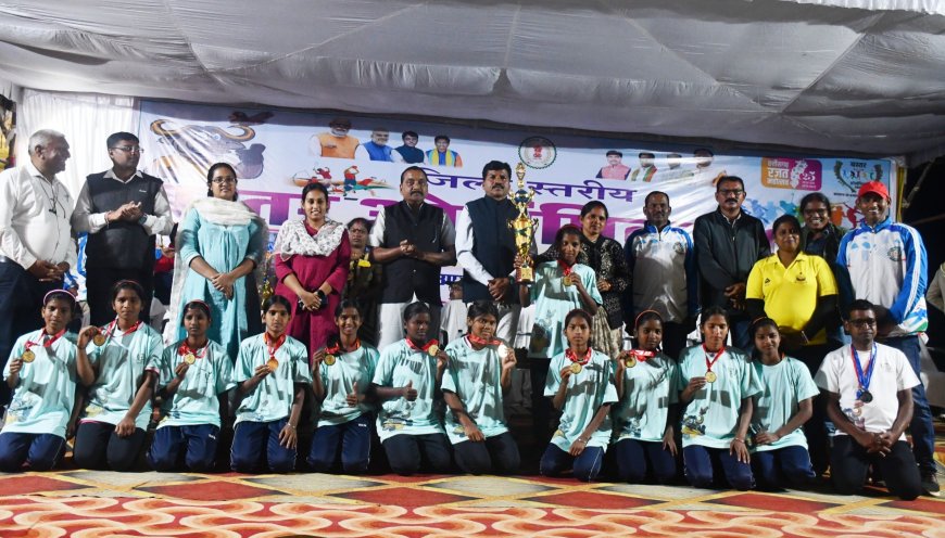 अबूझमाड़ ओरछा की बेटियाँ संभाग स्तरीय खो-खो प्रतियोगिता में नारायणपुर का करेंगी प्रतिनिधित्व –बस्तर ओलम्पिक 2025