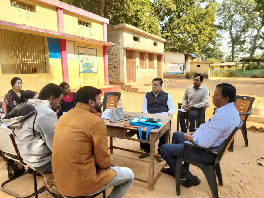 कमिश्नर श्री डोमन सिंह ने आसना और अंबेडकर वार्ड के केंद्रों का किया आकस्मिक निरीक्षण