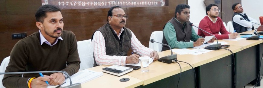 धान खरीदी में गड़बड़ी पर कलेक्टर ने दिए निर्देश, धान खरीदी प्रक्रिया में कोई लापरवाही स्वीकार नहीं-कलेक्टर श्री हरिस एस