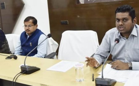 धान खरीदी केन्द्रों का नियमित निरीक्षण करने पर बल ,समय-सीमा की बैठक में कलेक्टर ने दिए निर्देश