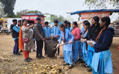 स्वामी विवेकानंद की 164वीं जयंती, एनएसएस के 330 स्वयंसेवकों ने माँ दंतेश्वरी प्रांगण से फूंका सामाजिक परिवर्तन का शंखनाद