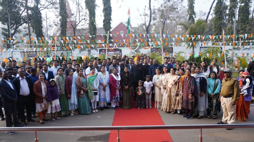 गणतंत्र के गौरव से दमक उठा बस्तर ,हर झंडा फहराने के स्थल पर गूंजा वंदे मातरम