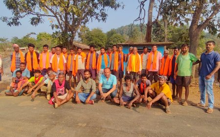 अबूझमाड़ क्षेत्र के 3 परिवारों ने घर वापसी कर सनातन धर्म को अपनाया