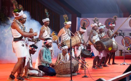बस्तर पण्डुम में थिरकीं कई राज्यों की संस्कृतियां, जनजातीय नृत्यों ने मोहा दर्शकों का मन