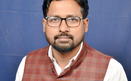 जर्जर बना पुराना पुल –जनता के लिए खतरा,आवागमन से बड़े हादसे की प्रबल आशंका,तत्काल रोक लगाए प्रशासन– पार्षद जाहिद हुसैन