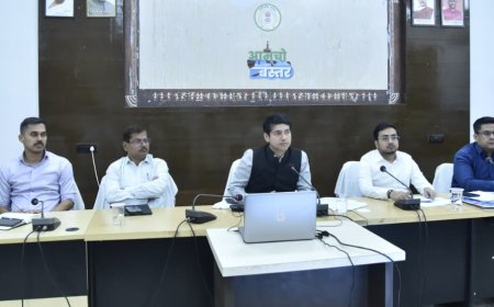 चित्रकोट महोत्सव की तैयारियों को लेकर कलेक्टर श्री आकाश छिकारा ने दिए निर्देश