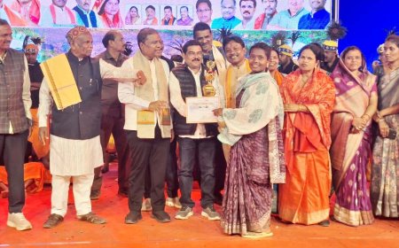 चित्रकोट महोत्सव में खेल प्रतियोगिता के विजेता