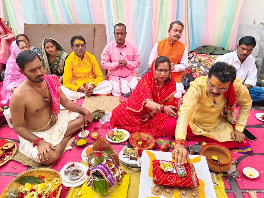 मैत्री संघ मार्ग स्थित श्री ओंकारेश्वर मंदिर में आयोजित प्राण-प्रतिष्ठा महोत्सव