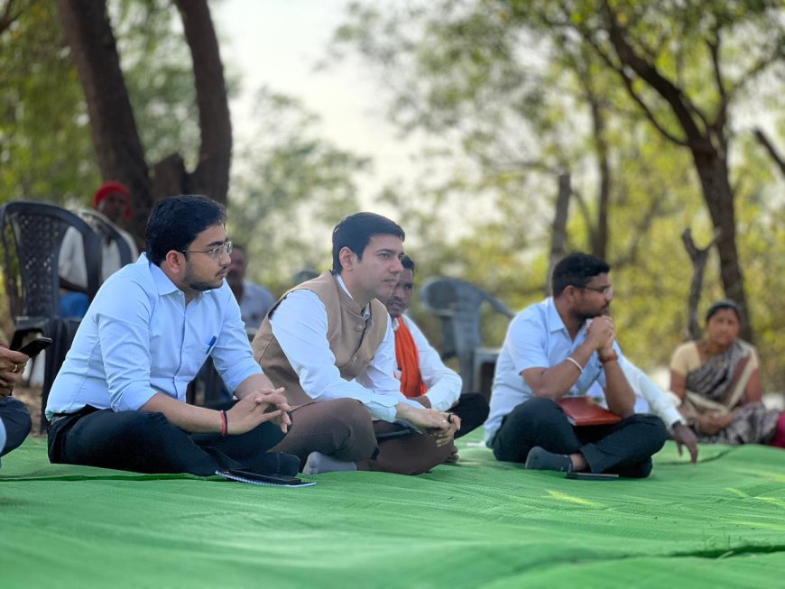 धुरागाँव में कलेक्टर ने स्वच्छता दीदियों से की मुलाकात,ओडीएफ प्लस मॉडल विलेज बनाने पर हुई चर्चा