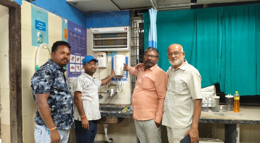 वैवाहिक वर्षगांठ के अवसर पर डॉक्टर चायवाला ने मेडिकल कॉलेज डिमरापाल में गर्म पानी हेतु गीजर मशीन लगवाया