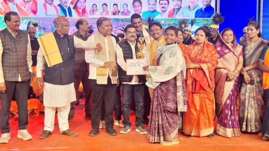 चित्रकोट महोत्सव में खेल प्रतियोगिता के विजेता