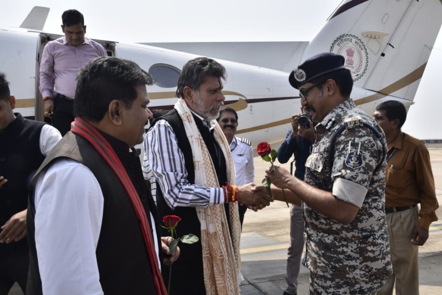 उप मुख्यमंत्री श्री विजय शर्मा का एयरपोर्ट में किया गया आत्मीय स्वागत