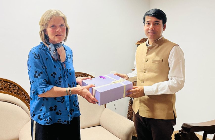 बस्तर की सांस्कृतिक धरोहर ने जीता संयुक्त राष्ट्र की मेंटर का दिल, प्रवास के बाद भावुक होकर विदा हुई सुश्री किर्सी ह्यवैरिनेन