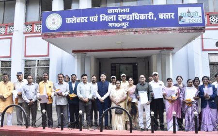 अनुभव की पूंजी के साथ विदा हुए 13 शासकीय सेवक , कलेक्टर ने सेवानिवृति पर दी भावभीनी विदाई