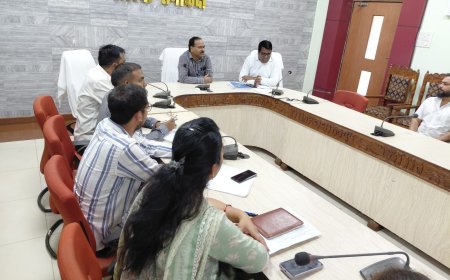 कलेक्टर श्री आकाश छिकारा के निर्देश पर गैस आपूर्ति की समीक्षा