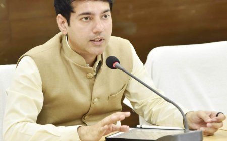 जल जीवन मिशन की योजनाओं को जल्द पूर्ण करें -कलेक्टर श्री आकाश छिकारा