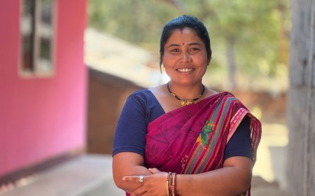 बिहान योजना से बदली सिरमनी बघेल की जिंदगी, कुक्कुटपालन और मछलीपालन से बढ़ी आमदनी