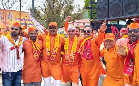 सिन्धी समाज ने साईं झूलेलाल जन्मोत्सव पर निकाली भव्य दुपहिया वाहन रैली व बहराणा साहिब शोभायात्रा