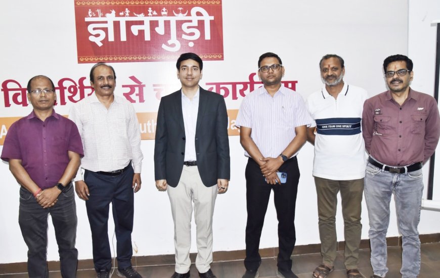 कलेक्टर श्री आकाश छिकारा ने ज्ञानगुड़ी का किया निरीक्षण