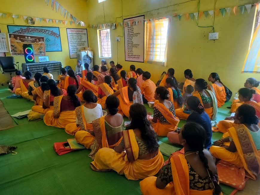 बस्तर के 551 ग्राम संगठनों में महिलाओं ने डिजिटल माध्यम से जानी आत्मनिर्भरता की नई रणनीति