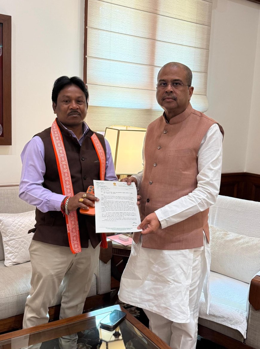 बस्तर सांसद महेश कश्यप ने दिल्ली में केंद्रीय शिक्षा मंत्री धर्मेंद्र प्रधान से की मुलाकात,पोटाकेबिन कर्मचारियों के भविष्य को लेकर सौंपा ज्ञापन