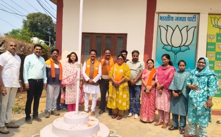 भाजपा ने मनाया 47वा स्थापना दिवस जिला कार्यालय में भाजपा का झंडा फहराया गया