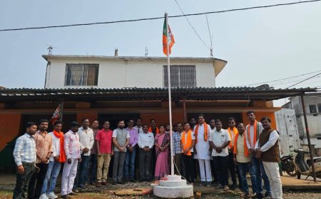 भाजपा कार्यालय फरसागुड़ा में मनाया गया 47 वां. स्थापना दिवस