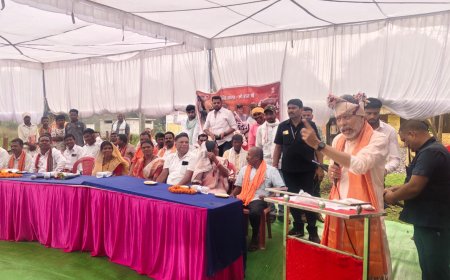 जगदलपुर विधानसभा क्षेत्र के नानगुर के महतारी सदन का भाजपा प्रदेश अध्यक्ष एवं विधायक श्री किरण देव ने किया  लोकार्पण