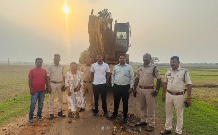 अवैध रेत उत्खनन पर कार्रवाई, जप्त पोकलेन मशीन को रखा गया पुलिस अभिरक्षा में
