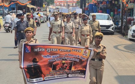 अग्नि सुरक्षा सप्ताह: जगदलपुर में निकली जागरूकता रैली, नागरिकों को सुरक्षा के प्रति किया सचेत