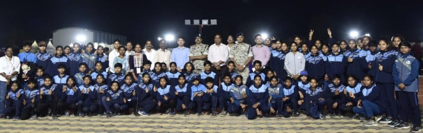 खेलो इंडिया ट्राइबल गेम्स, कमिश्नर सहित आईजी, कलेक्टर और एसपी ने बस्तर के खिलाड़ियों का बढ़ाया उत्साह
