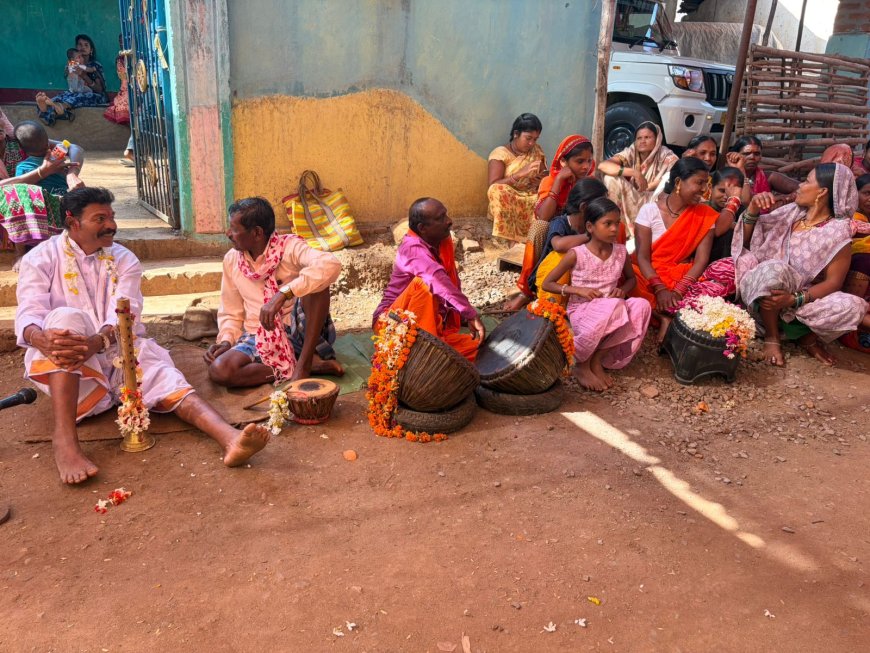 आसना की परदेसिन माता गुड़ी में 'जतरा सेवा' की धूम , 'बादल' संस्था ने किया सांस्कृतिक विरासत का दस्तावेजीकरण