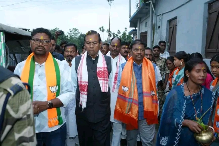 🛑छत्तीसगढ़ के वन मंत्री केदार कश्यप ने पश्चिम बंगाल के मादारीहाट में भाजपा प्रत्याशी के साथ डोर टू डोर जाकर जनसंपर्क किया।