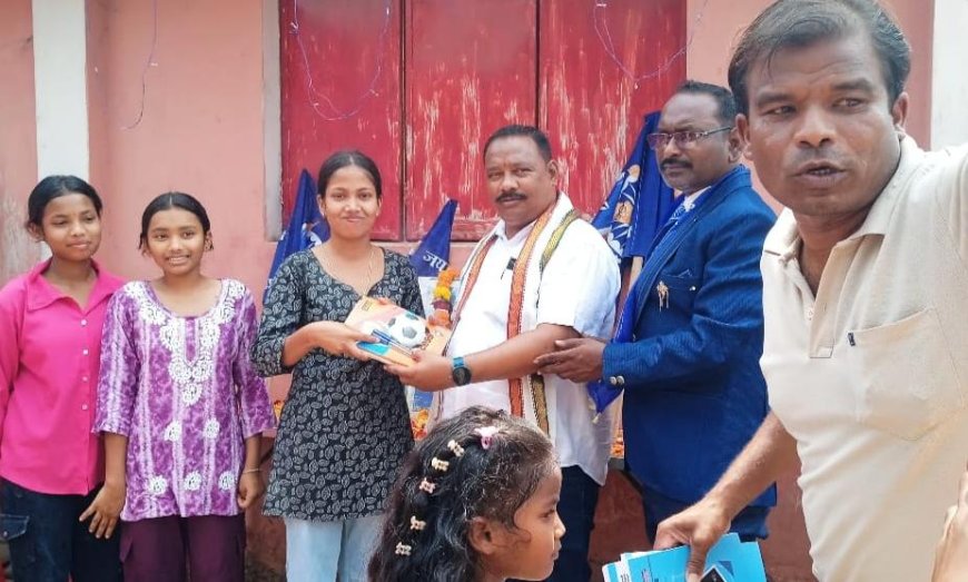 बाबा साहेब के बताए मार्ग पर चलना,उनके संवैधानिक अधिकार का उपयोग कर अपने आचरण को प्रस्तुत करना ही एक भारतीय का धर्म है- राजेश चौधरी