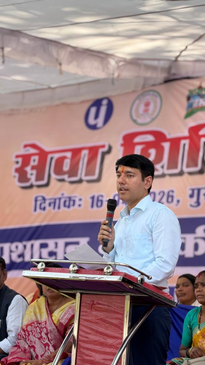 विभिन्न विभागों ने लगाई ग्रामीण जनों को सुविधा देने के लिए स्टॉल, प्राप्त 608 आवेदनों में से मौके पर 492 आवेदन निराकृत