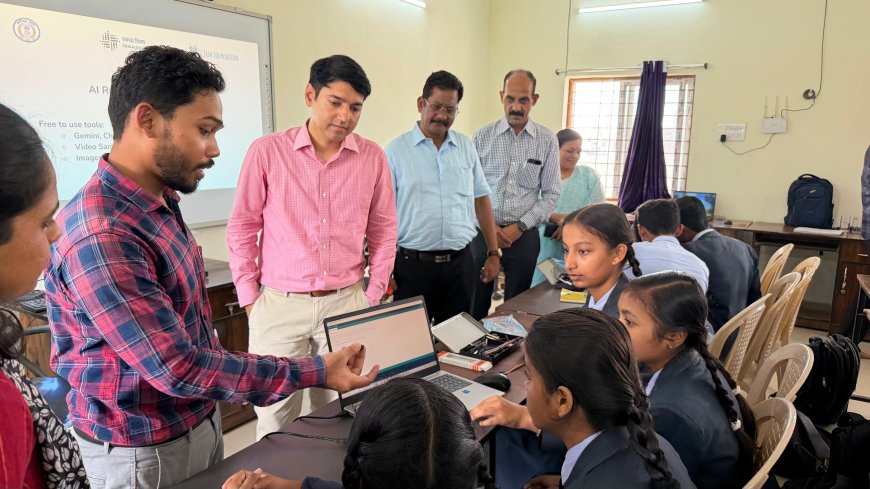 विवेकानंद स्कूल में एआई और रोबोटिक्स प्रशिक्षण, कलेक्टर ने विद्यार्थियों से किया संवाद