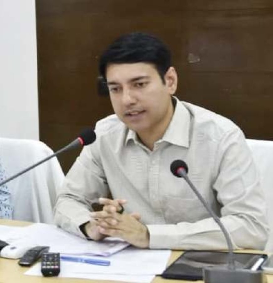 कलेक्टर श्री आकाश छिकारा ने 'स्व-गणना' को जन-अभियान बनाने का दिया मंत्र
