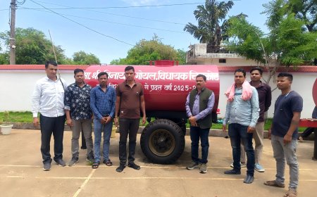 विधायक विनायक गोयल द्वारा पानी टैंकरों का वितरण किया गया!