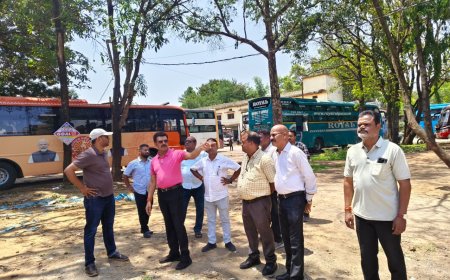 महापौर ने नया बस स्टैण्ड स्थित सार्वजनिक शौचालयों का किया निरीक्षण, सफाई व्यवस्था सुधारने दिए निर्देश