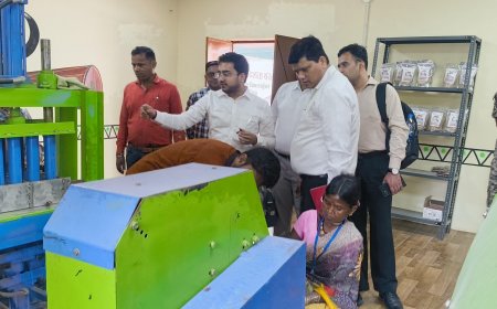 बस्तर के हुनर और स्थानीय उत्पाद को मिला राष्ट्रीय मंच, एनआईडी अहमदाबाद की टीम पहुंची नेतानार के 'शहीद गुंडाधुर सेवा डेरा