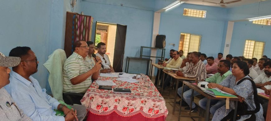 बस्तर संभाग में पेंशन प्रकरणों के त्वरित निराकरण हेतु संयुक्त संचालक ने संवेदनशील पहल करने दिए निर्देश