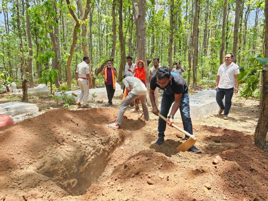 अवैध कफन दफन को लेकर ग्राम पंचायत भानपुरी करंदोला में ग्रामीणों में आक्रोश