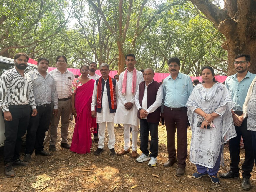 सुशासन तिहार में शामिल हुए विधायक विनायक गोयल एवं ईश्वर साहु, बड़े मारेगा में जनसमस्याओं के त्वरित समाधान पर दिया जोर