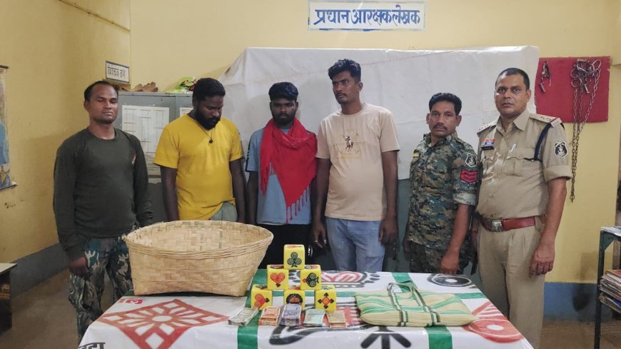 मुर्गा बाजार में चल रहा था खुड़खुड़ी जुआ, पुलिस ने जब्त किए 48 हजार रुपये